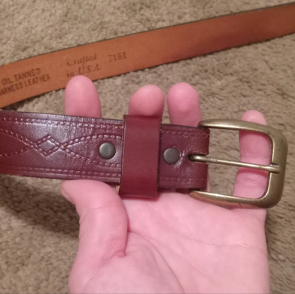 Men's Vintage Leather Brown belt size 40 Brass Buckle